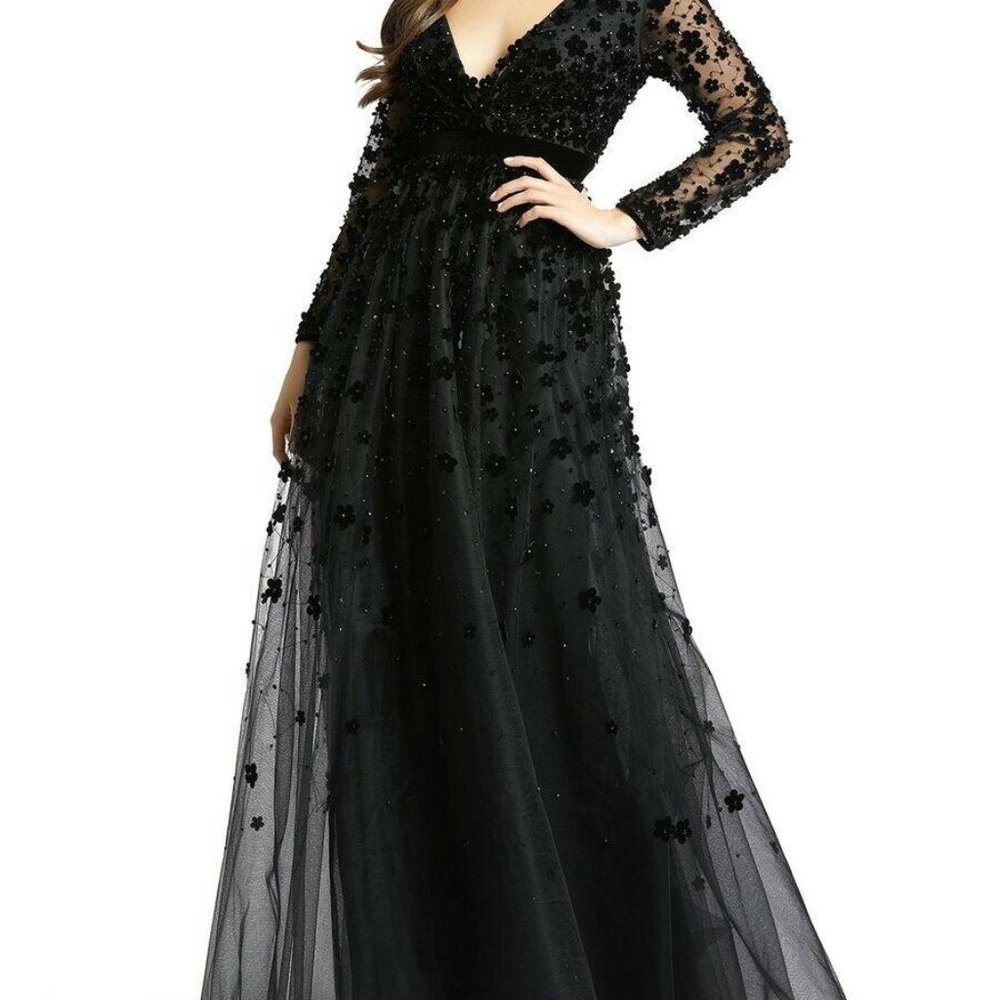 MAC DUGGAL Embellished V-Neck Long Lightweight Black Gown ,Size 14